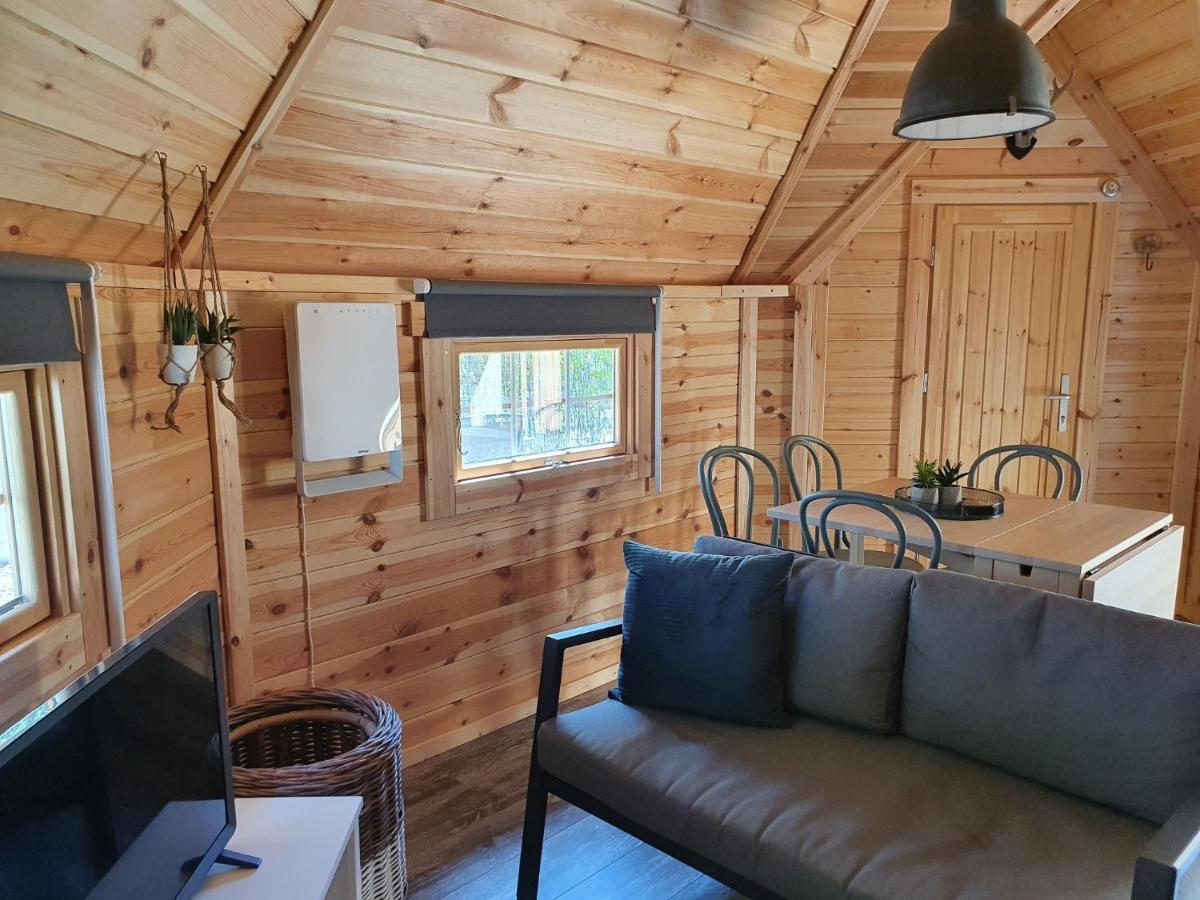 فيلا Finse Kota - Tiny House أوستكابيلي المظهر الخارجي الصورة